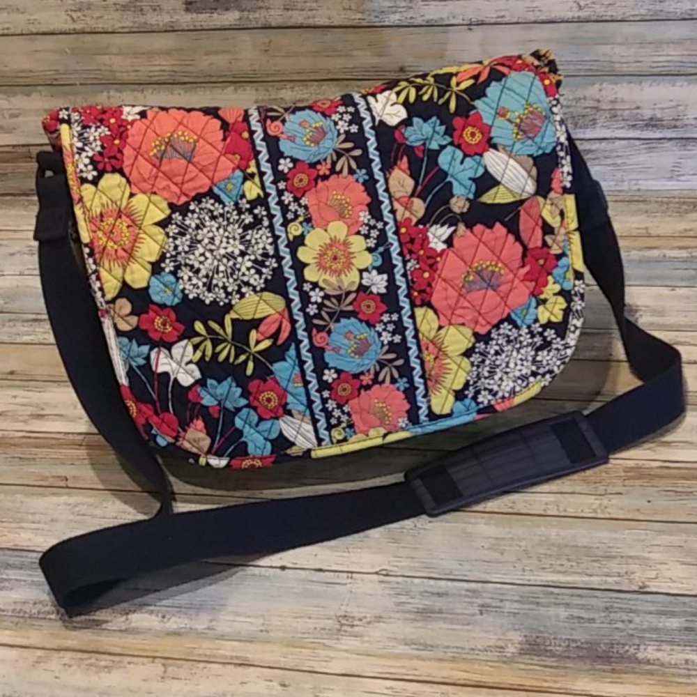Vera Bradley Floral Crossbody Messenger Diaper Bag